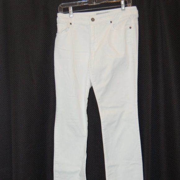 CHICO'S Platinum White Denim Jeans Size 0 (Women's Small Size 4) - Picture 1 of 7